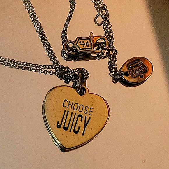 ⭐️RARE Juicy Couture Golden Sagittarius Heart Choose Juicy Charm Necklace - Picture 9 of 9